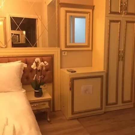 Golden Hill Downtown 5*