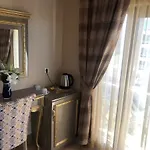 Golden Hill Downtown מלון