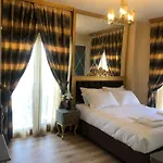 Golden Hill Downtown מלון 5*