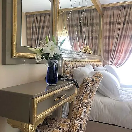 Hotell Golden Hill Downtown 5*