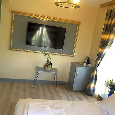 Golden Hill Downtown Hotell 5*