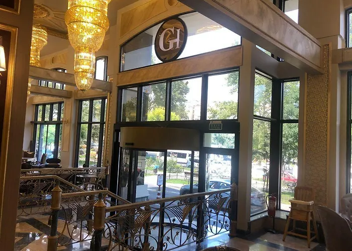 Golden Hıll Downtown