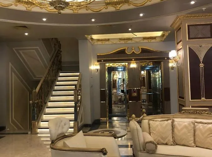 Отель Golden Hill Downtown 5*