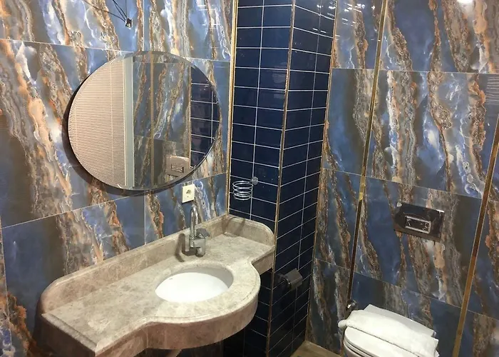 Golden Hill Downtown 5*