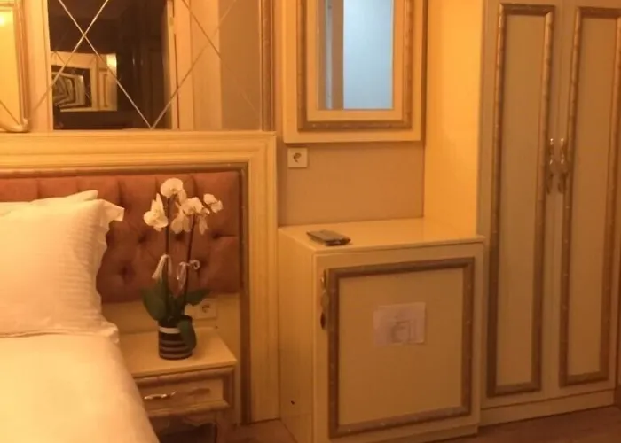 Golden Hill Downtown 5*